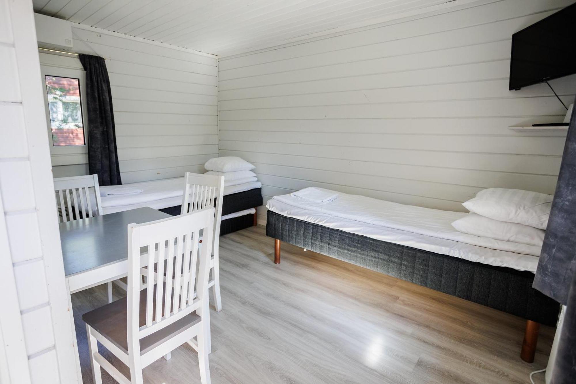 Crow Creek Cabins Инари Екстериор снимка